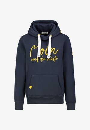 Marineblauer Kapuzenpullover mit weißen Kordeln, gelber Schrift "Moin von der Küste", Fronttasche sowie gerippten Bündchen an Ärmeln und Saum.