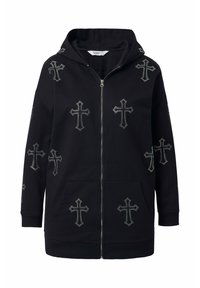Felpa nera con zip e cappuccio, caratterizzata da motivi incrociati in metallo argentato e grandi tasche frontali. Tessuto in misto cotone con una texture morbida.