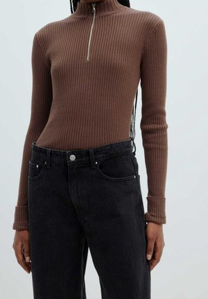 Sweter
