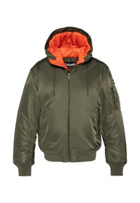 Kurtka bomberka w oliwkowo-zielonym kolorze z zamkiem z przodu, dwoma bocznymi kieszeniami i kapturem wyłożonym pomarańczową podszewką. Posiada elastyczne mankiety i ściągacz w pasie dla lepszego dopasowania.
