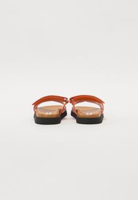 Steve Madden MISSILE - Sandalen - orange/pink