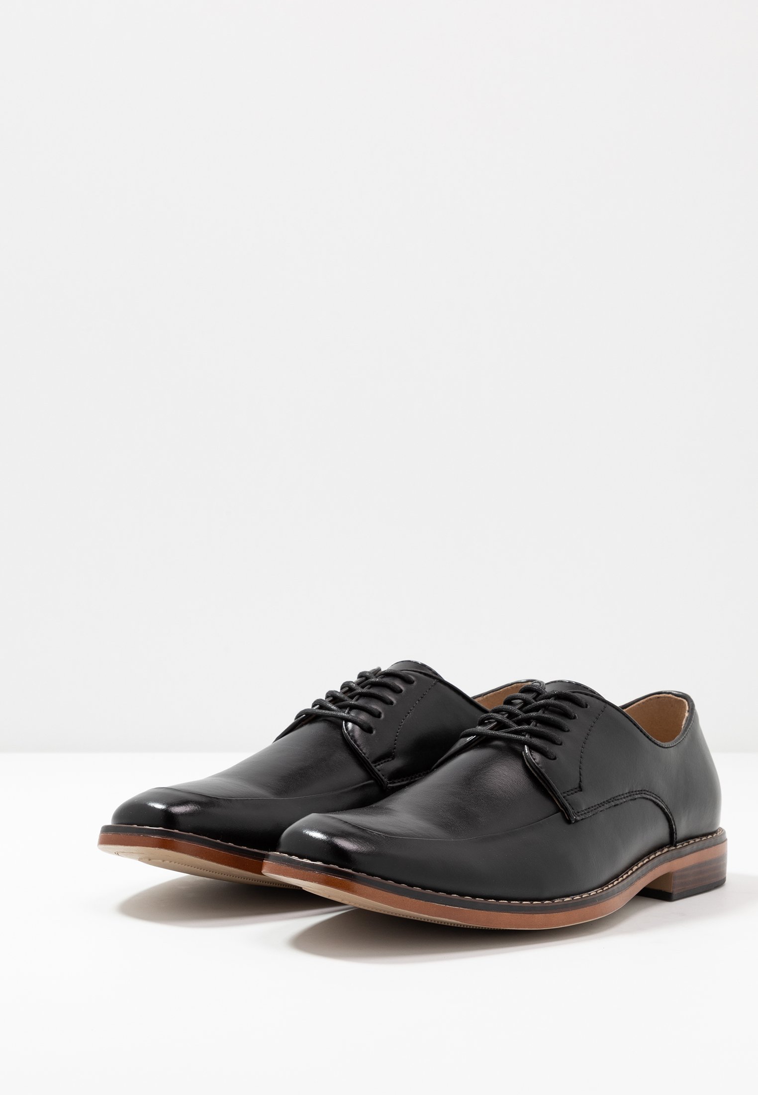 Madden by Steve Madden GEL Pensko med snøring black Madden by Steve Madden GEL Pensko med snøring black