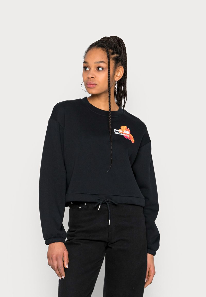 New Balance ESSENTIALS SUPER BLOOM CREW - Sudadera - black