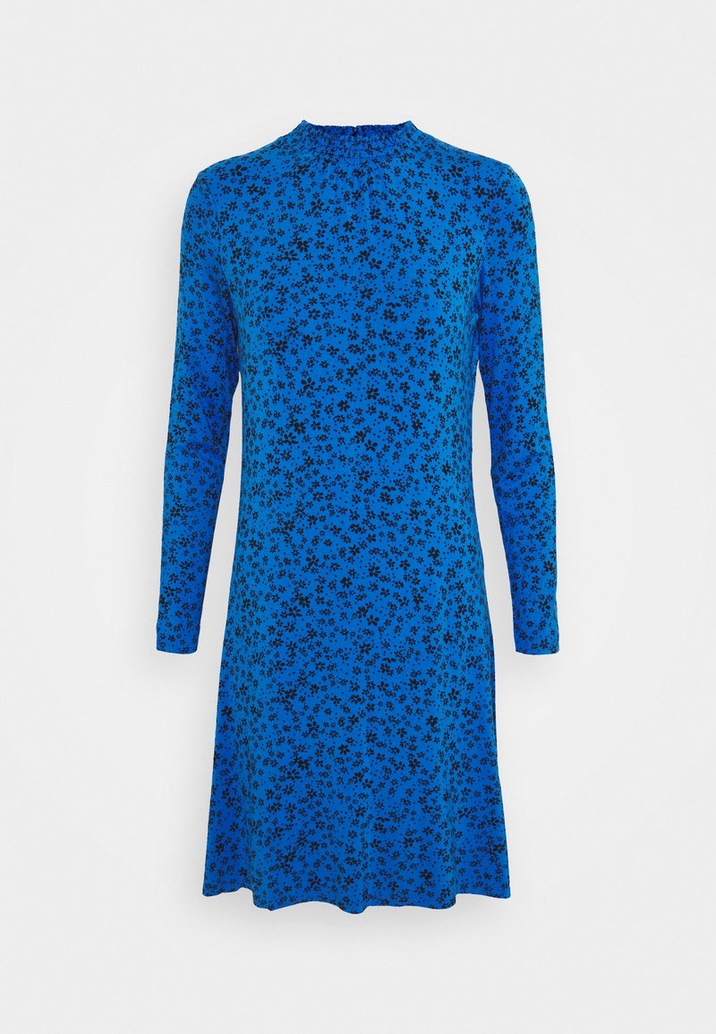 Robe bleue à manches longues avec petit motif floral noir, col montant et jupe légèrement évasée.