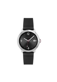 Montre Lacoste noire avec un boîtier rond en argent, un bracelet en silicone noir texturé et un cadran sombre avec des index horaires blancs et une aiguille des secondes rouge.