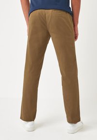 Next STRETCH - Chino - brown