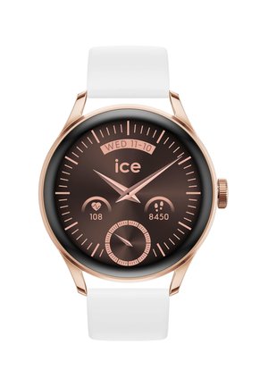 Montre connectée ronde avec un cadran marron, des accents en or rose, un bracelet en silicone blanc, affichant la date et des indicateurs de fitness.