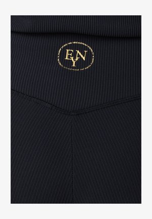Ellen New York, BOSTON - Short - black