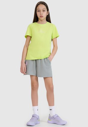 4F, REGULAR, zielony neon