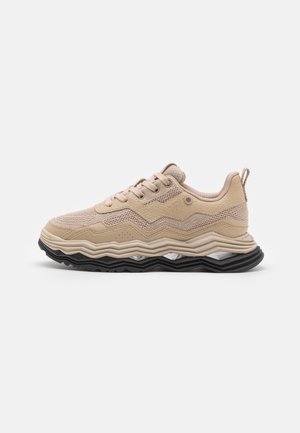 Sneakers - beige