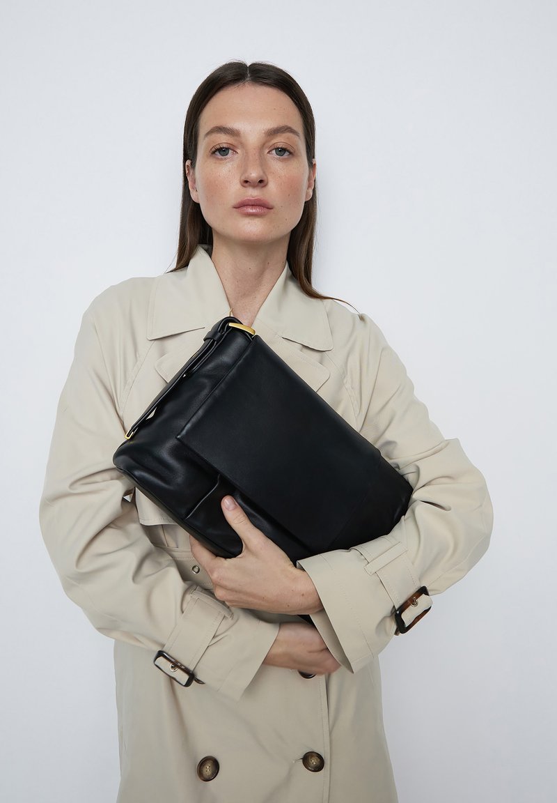 Ekonika Across body bag black Zalando