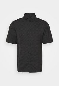 Svart kortärmad skjorta med en texturerad mönstring av vertikala linjer. Den har en vanlig krage och frontknäppning med matchande knappar.