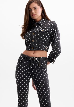 Guess JACKE MIT GEPUNKTETEM CROPPED-DESIGN czarny