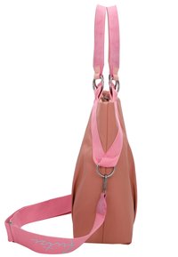 Borsa a spalla marrone con finitura liscia, tracolle rosa, accessori in argento e forma strutturata. I dettagli includono un logo sulla tracolla.