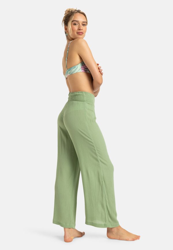 ALONG - Beach accessory - basil2