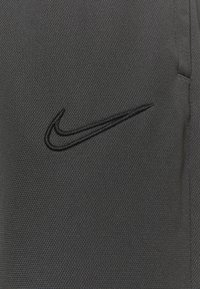 Nike Performance ACADEMY TRACKSUIT - Tuta - anthracite/black