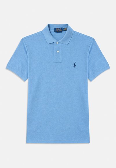 Lichtblauwe polo gemaakt van katoen, met een klassieke kraag, een knoopsluiting met twee knopen en een klein navy paardenlogo op de borst.