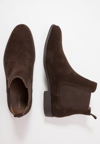 Pier One Botas clássicas de cano curto - brown