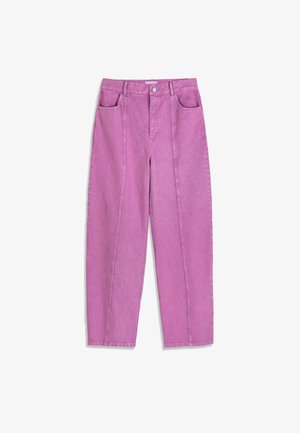 Jean large taille haute en denim violet délavé avec poches avant, passants pour ceinture, fermeture par bouton et zip.
