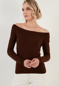 LELA REGULAR FIT - Pulóver - brown