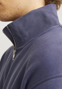 Jack & Jones JORVESTERBRO QUARTER ZIP - Sweatshirt - nightshadow blue