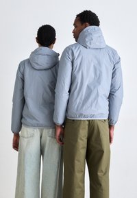 Thumbnail Image 4