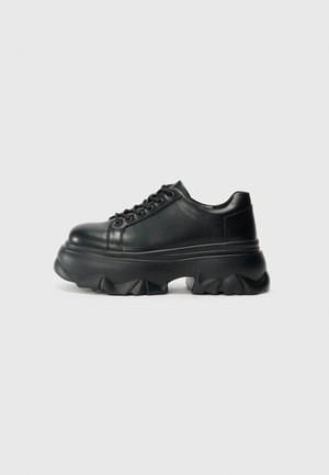 Derbies - black
