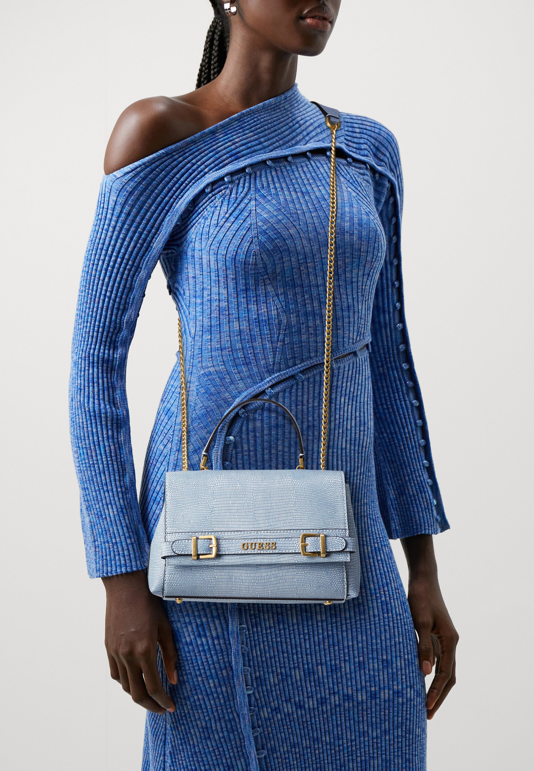 Guess Tasche Blau GUESS Vikky II Camera Crossbody Shoulder Bag