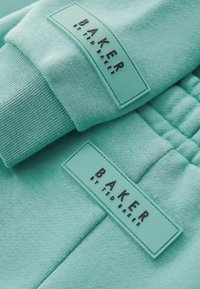 Baker by Ted Baker SET zielony
