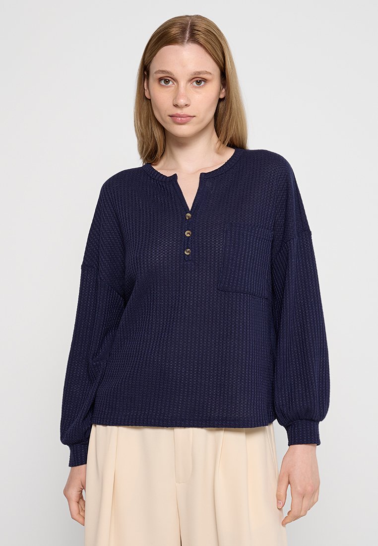 Apricot Trui donkerblauw Apricot Trui donkerblauw