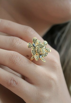 BUTTERFLY - Sormus - gold and black