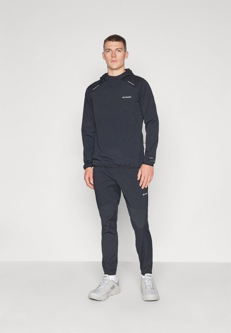 Pantalones Forro Polar Hombre Columbia Pantalón Jogger II De Forro Polar  Con Logotipo CSC Para Hombre, Azul Marino Universitario, Talla L Pantalones  Columbia Hombre, image size:800x1155