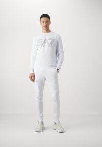 EA7 Emporio Armani Felpa - bianco