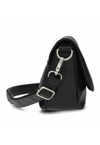 Borsa a spalla in pelle nera con superficie texture, forma triangolare, tracolla regolabile e dettagli in metallo argentato.