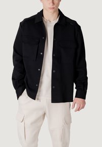Niet geselecteerd, black