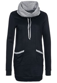 Svart sweatshirtklänning med grå cowl-neck, dragsko och två framfickor med grå kant. Långa ärmar och ribbad nederkant.
