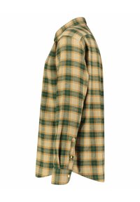 Camisa de cuadros de manga larga para hombre en verde, beige y naranja, con puños abotonados, mostrada de perfil sobre un fondo blanco.