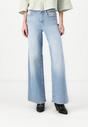 ONLMARLA LOOSE WIDE LEG - Wide Leg - light blue denim