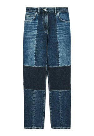 Pantalon en jean taille haute avec un design patchwork composé de panneaux rectangulaires bleu foncé et bleu clair et des poches avant.
