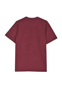 Burgundská bavlněná tričko, krátké rukávy, kulatý výstřih, hladká textura, žádné viditelné vzory ani akcenty, jednoduchý design na zadní straně.