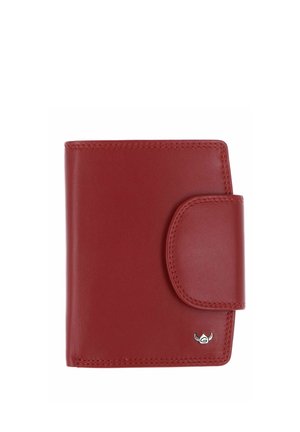 Portefeuille bi-fold en cuir rouge avec des bords cousus, un rabat à pression à droite et un petit logo argenté en bas à droite.
