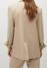 Mango Blazer - sand