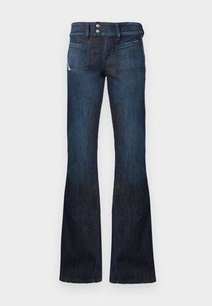 Jeans in denim blu scuro con vita alta, chiusura a doppio bottone, tasche applicate frontali e gambe svasate.