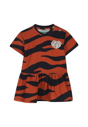 Robe à manches courtes pour tout-petit avec rayures de tigre orange et noire, ourlet volanté et petite pièce en forme de cœur avec des visages d'animaux sur la poitrine.