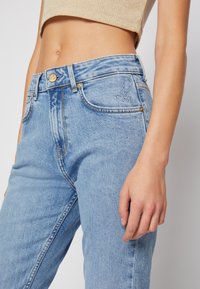Pepe Jeans MARY FROM US - Calças de ganga de perna direita - ocean blue vintage wash