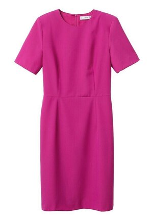 Robe fuchsia à manches courtes, encolure ronde et corsage cintré. Tissu lisse à motif uni, longueur au genou. Fermeture éclair au dos.