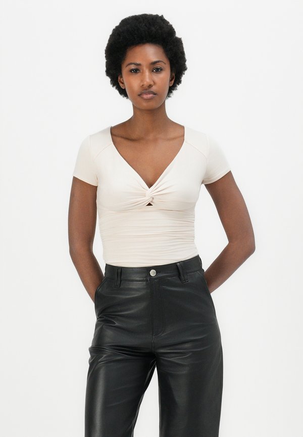 TOFF - Leather trousers3