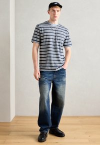 Scotch & Soda DYE STRIPE - Triko s potiskem - blue
