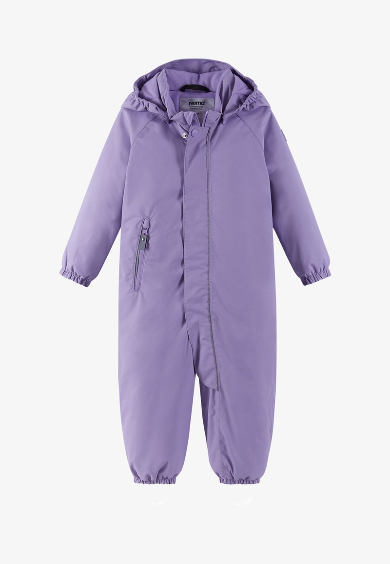 Lilla isolert vinterdrakt med hette, frontglidelås og elastiske mansjetter. Har en glidelåslomme på siden og et glatt, vannavvisende stoff.