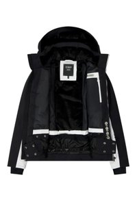 Giacca nera impermeabile con fodera interna in pelliccia sintetica nera, vita regolabile con coulisse, multiple tasche con cerniera e dettagli riflettenti.